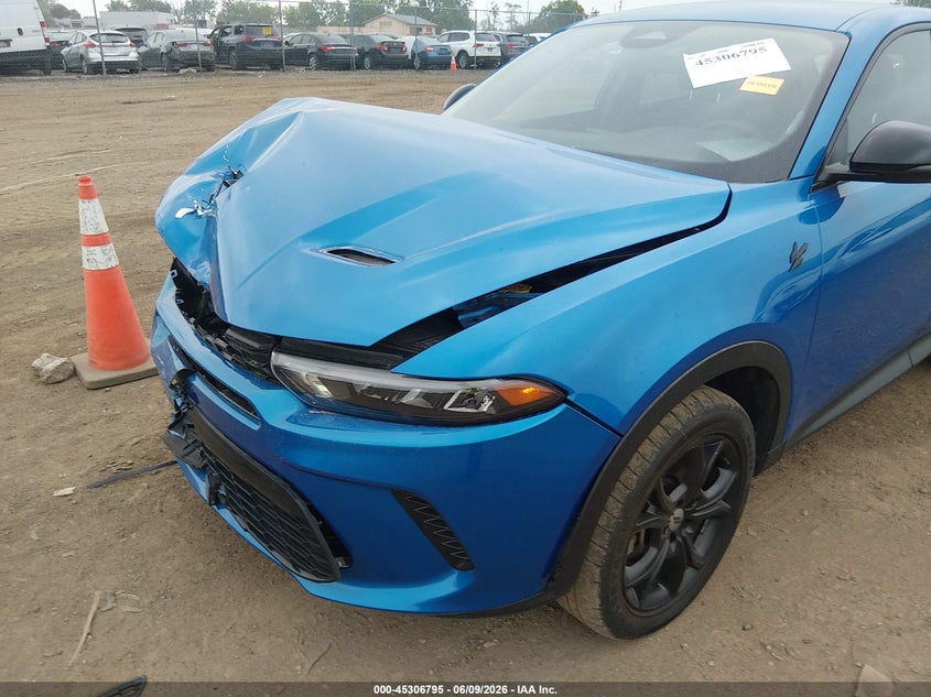 2023 Dodge Hornet VIN ZACNDFAN0P3A05461 IAAI salvage auction — FRONT END, Salvage (Arizona), sold $2,475 on 2026-08-20 (photo 6)