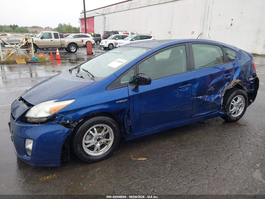 2010 Toyota Prius VIN JTDKN3DUXA0130765 IAAI salvage auction — SIDE, Salvage (Oregon), sold $800 on 2026-07-09 (photo 6)