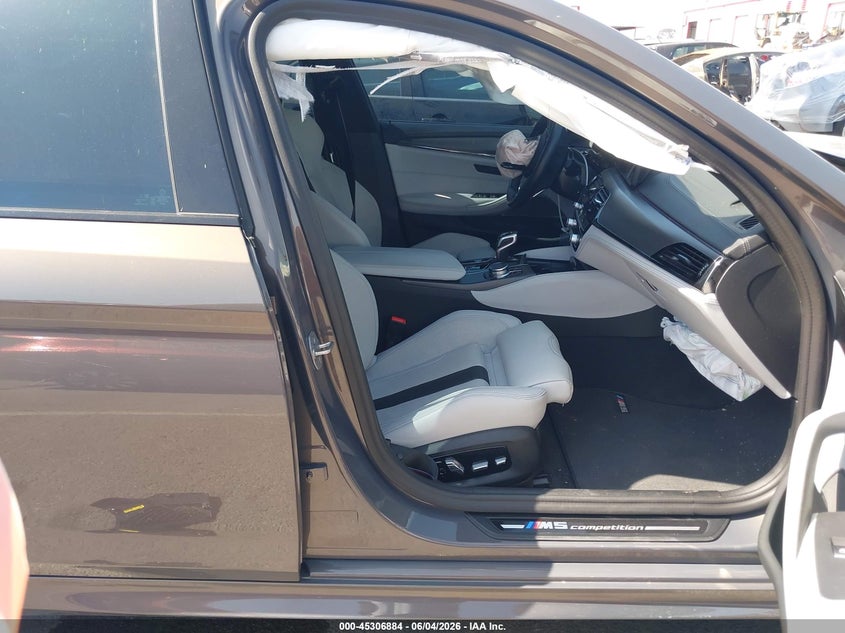 2022 BMW M5 VIN WBS83CH03NCK94802 IAAI salvage auction — FRONT END, Salvage Title, sold $46,725 on 2026-08-27 (photo 5)