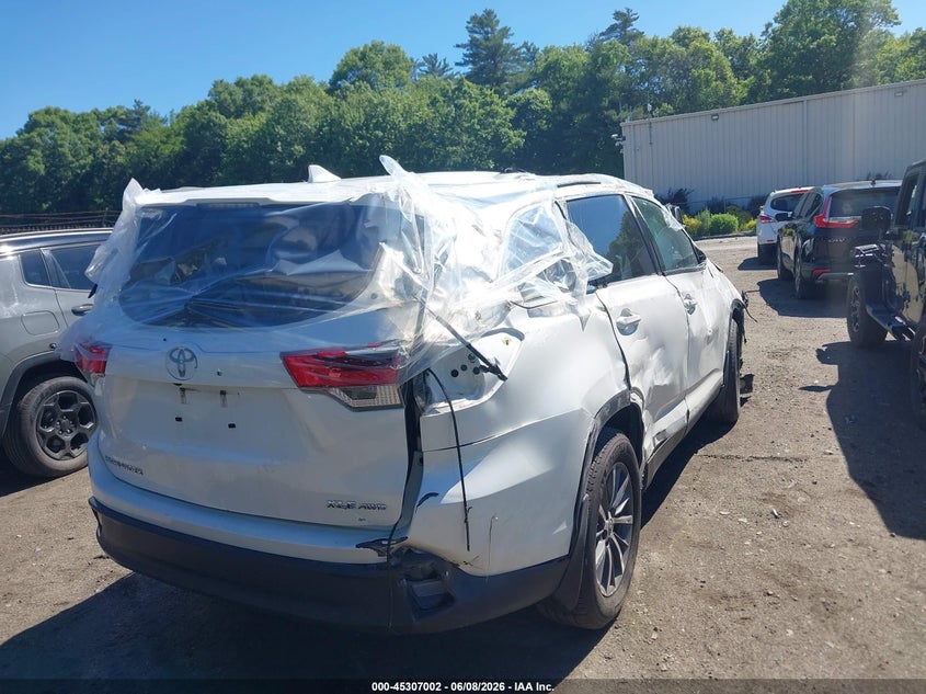2019 Toyota Highlander VIN 5TDJZRFH4KS614416 IAAI salvage auction — ROLLOVER, Salvage Title, sold $3,100 on 2026-07-21 (photo 4)