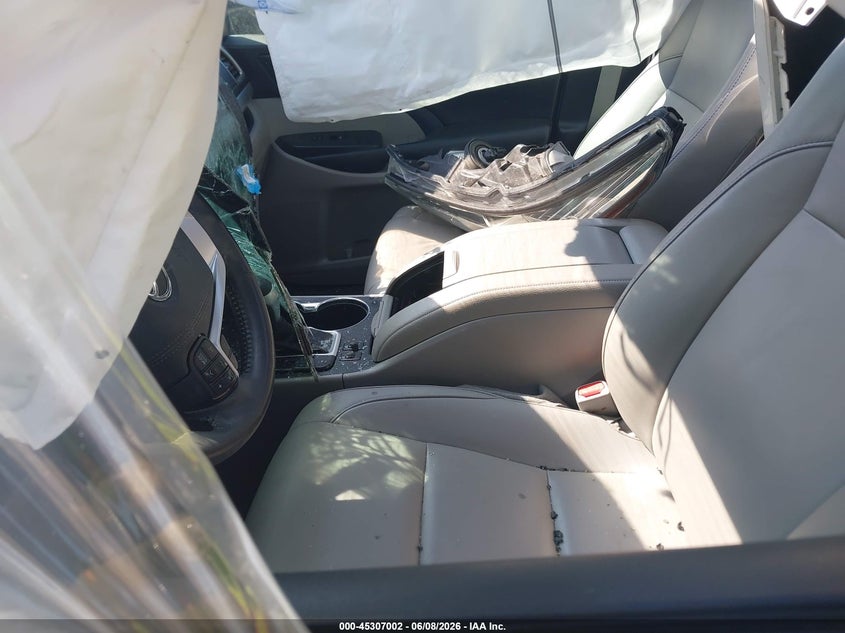 2019 Toyota Highlander VIN 5TDJZRFH4KS614416 IAAI salvage auction — ROLLOVER, Salvage Title, sold $3,100 on 2026-07-21 (photo 5)