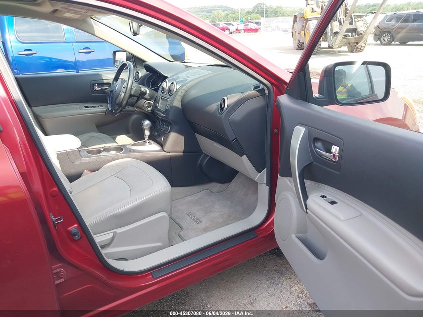2013 Nissan Rogue VIN JN8AS5MT2DW004123 IAAI salvage auction — NORMAL WEAR, Clear - Public Restricted (Oklahoma), sold $500 on 2026-07-18 (photo 5)