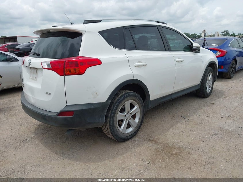 2013 Toyota Rav 4 VIN JTMWFREV5D5005835 IAAI salvage auction — HAIL, Original (Texas), sold $5,950 on 2026-07-14 (photo 4)