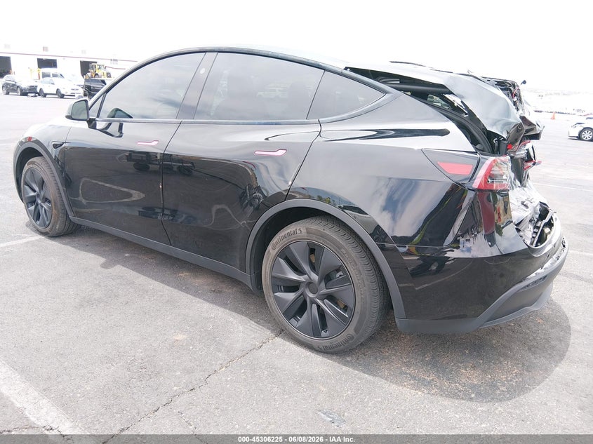 2025 Tesla Model y VIN 7SAYGDED9SF313878 IAAI salvage auction — REAR END, Salvage (Nevada), sold $10,900 on 2026-07-30 (photo 3)