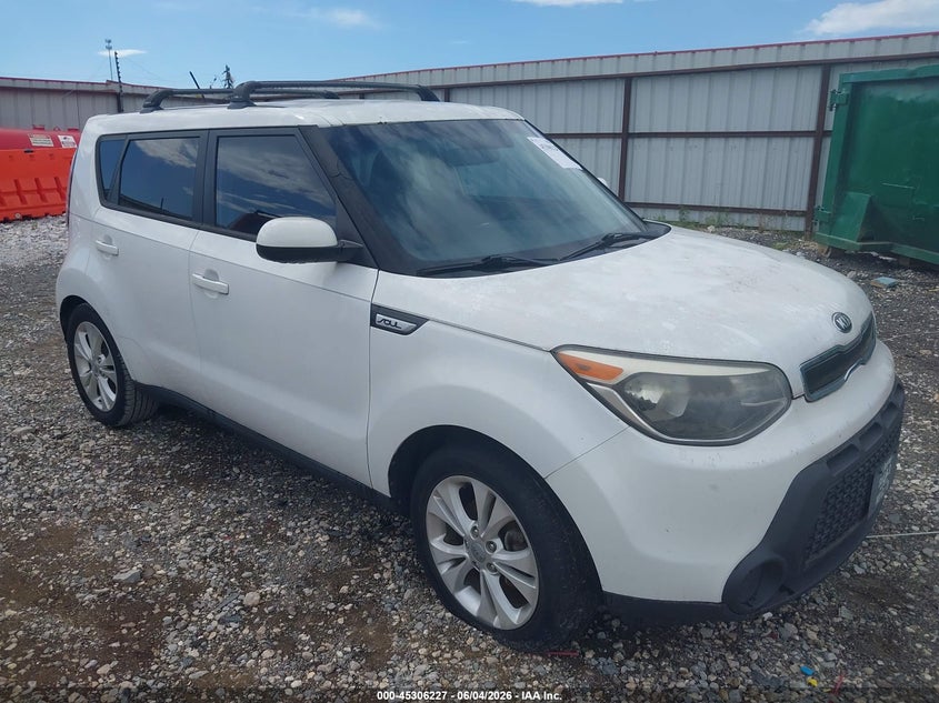 2015 Kia Soul VIN KNDJP3A56F7120655 IAAI salvage auction — NORMAL WEAR, Clear (Arkansas), sold $825 on 2026-07-16 (photo 1)