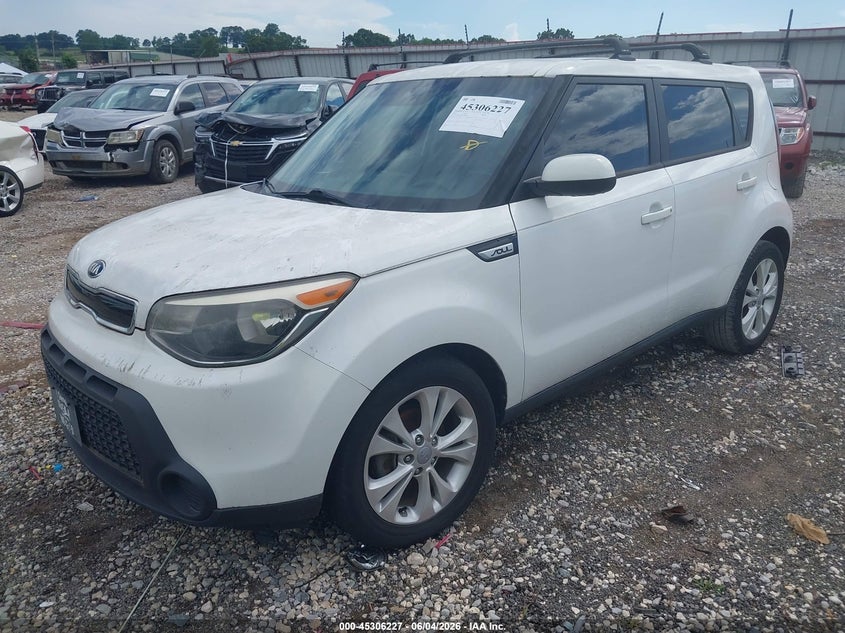 2015 Kia Soul VIN KNDJP3A56F7120655 IAAI salvage auction — NORMAL WEAR, Clear (Arkansas), sold $825 on 2026-07-16 (photo 2)