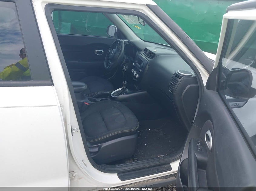 2015 Kia Soul VIN KNDJP3A56F7120655 IAAI salvage auction — NORMAL WEAR, Clear (Arkansas), sold $825 on 2026-07-16 (photo 5)