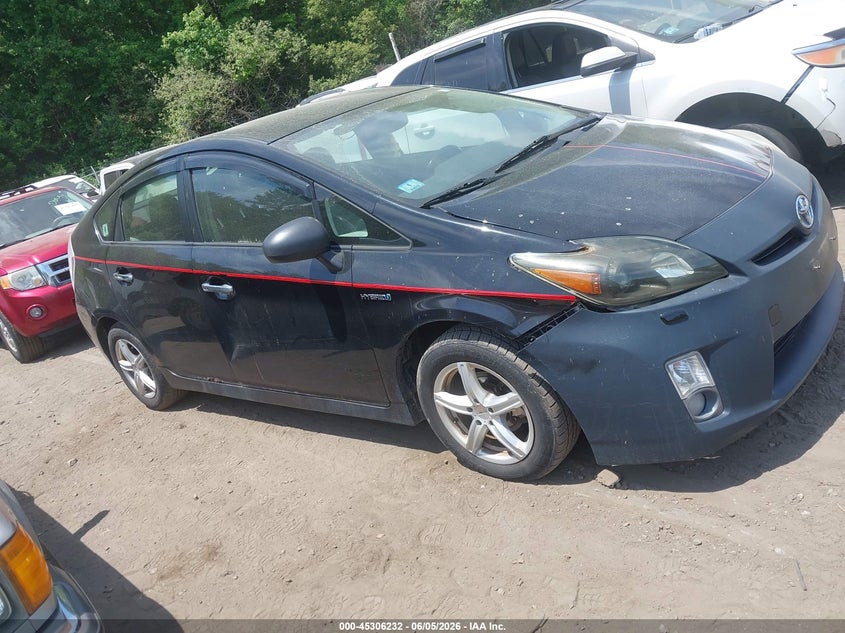 2010 Toyota Prius v VIN JTDKN3DU3A0060414 IAAI salvage auction — NORMAL WEAR, Clear (Massachusetts), sold $825 on 2026-07-07 (photo 1)