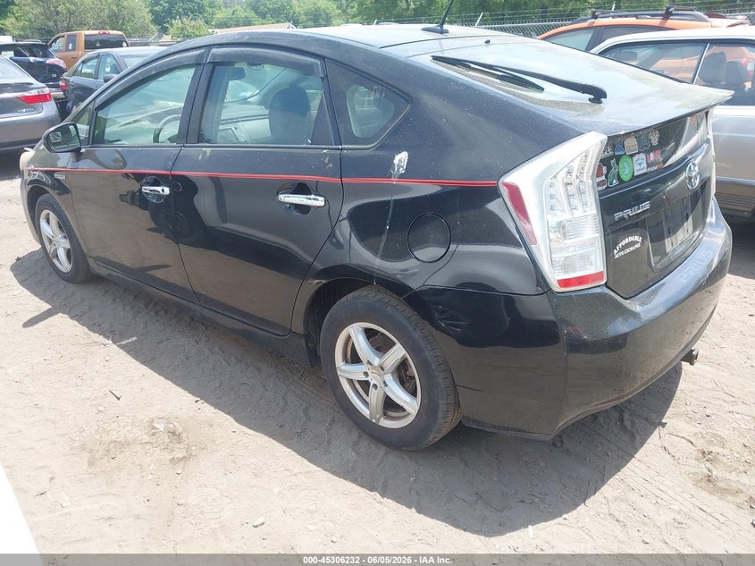 2010 Toyota Prius v VIN JTDKN3DU3A0060414 IAAI salvage auction — NORMAL WEAR, Clear (Massachusetts), sold $825 on 2026-07-07 (photo 3)