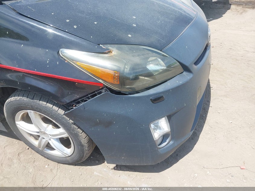 2010 Toyota Prius v VIN JTDKN3DU3A0060414 IAAI salvage auction — NORMAL WEAR, Clear (Massachusetts), sold $825 on 2026-07-07 (photo 6)