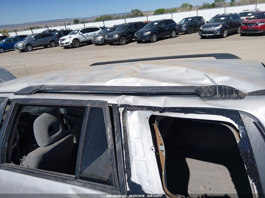 2003 Suzuki Xl-7 VIN JS3TX92V634107932 IAAI salvage auction — RIGHT FRONT, Salvage (Colorado), sold $50 on 2026-07-15 (photo 6)