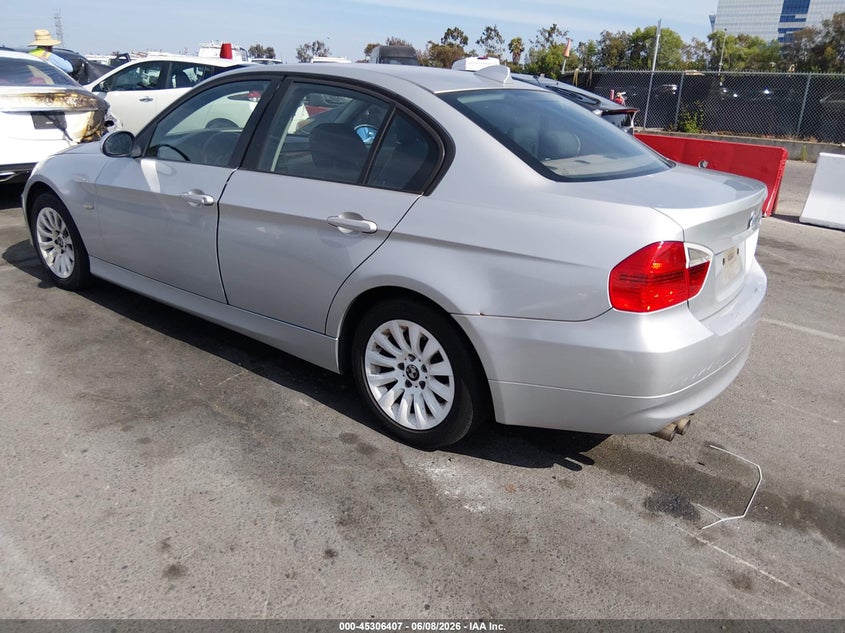 2007 BMW 3 series VIN WBAVA33587PV63503 IAAI salvage auction — FRONT END, Salvage (California), sold $475 on 2026-07-16 (photo 3)