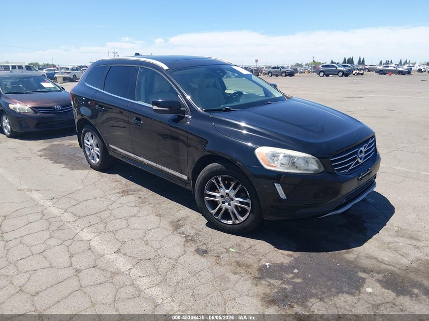 2016 Volvo Xc60 VIN YV440MDK0G2902843 IAAI salvage auction — LEFT SIDE, Salvage Title, sold $1,950 on 2026-07-15 (photo 1)