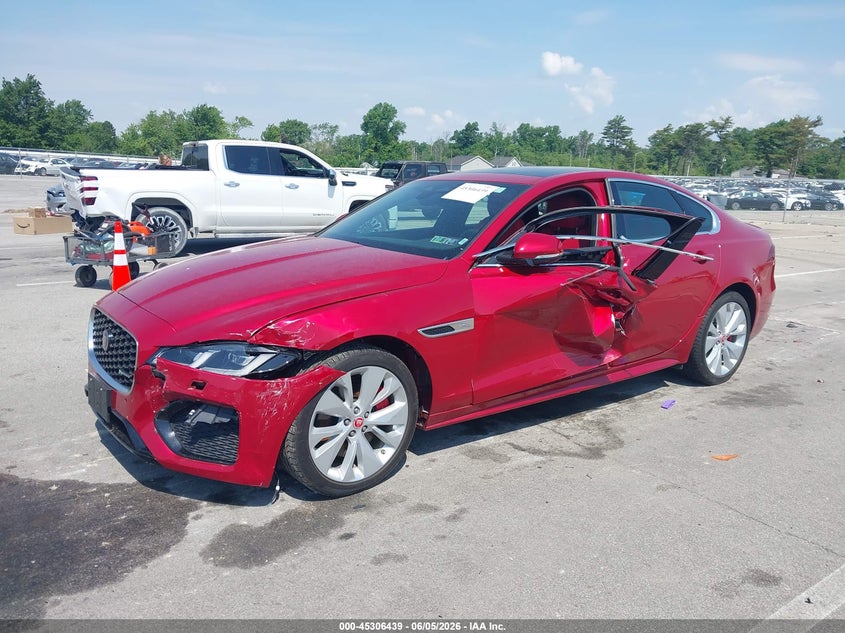 2022 Jaguar Xf VIN SAJBL4GX3NCY90611 IAAI salvage auction — FRONT END, Salvage Title, sold $7,300 on 2026-07-24 (photo 2)