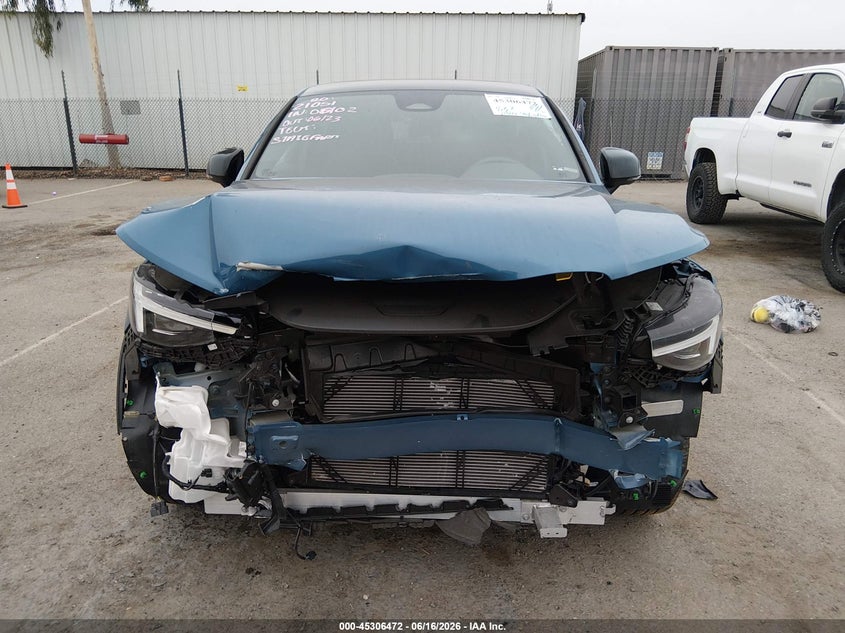 2023 Volvo C40 VIN YV4ED3GM9P2049682 IAAI salvage auction — FRONT END, Salvage Title, sold $6,500 on 2026-09-04 (photo 6)
