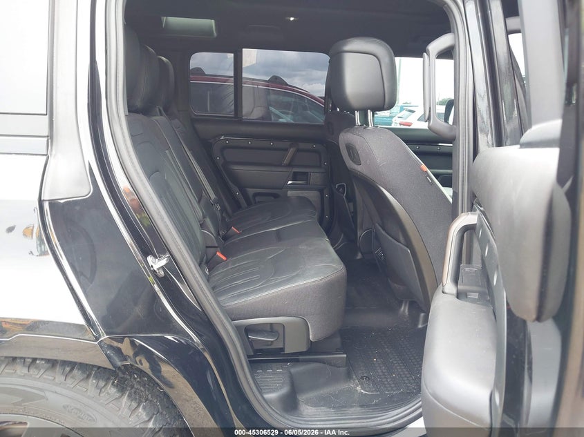 2020 Land rover Defender VIN SALEXEEU8L2018628 IAAI salvage auction — FRONT END, Salvage Title, sold $13,100 on 2026-08-25 (photo 8)