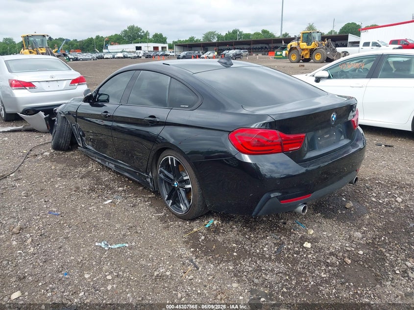2018 BMW 4er VIN WBA4J5C52JBF07734 IAAI salvage auction — SIDE, Salvage Title, sold $9,600 on 2026-08-13 (photo 3)