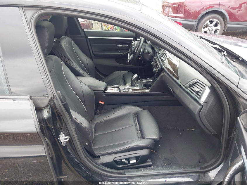 2018 BMW 4er VIN WBA4J5C52JBF07734 IAAI salvage auction — SIDE, Salvage Title, sold $9,600 on 2026-08-13 (photo 5)