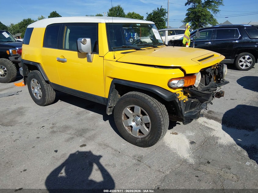 2007 Toyota Fj cruiser VIN JTEBU11F470096002 IAAI salvage auction — FRONT END, Salvage (Kentucky), sold $5,850 on 2026-07-20 (photo 1)