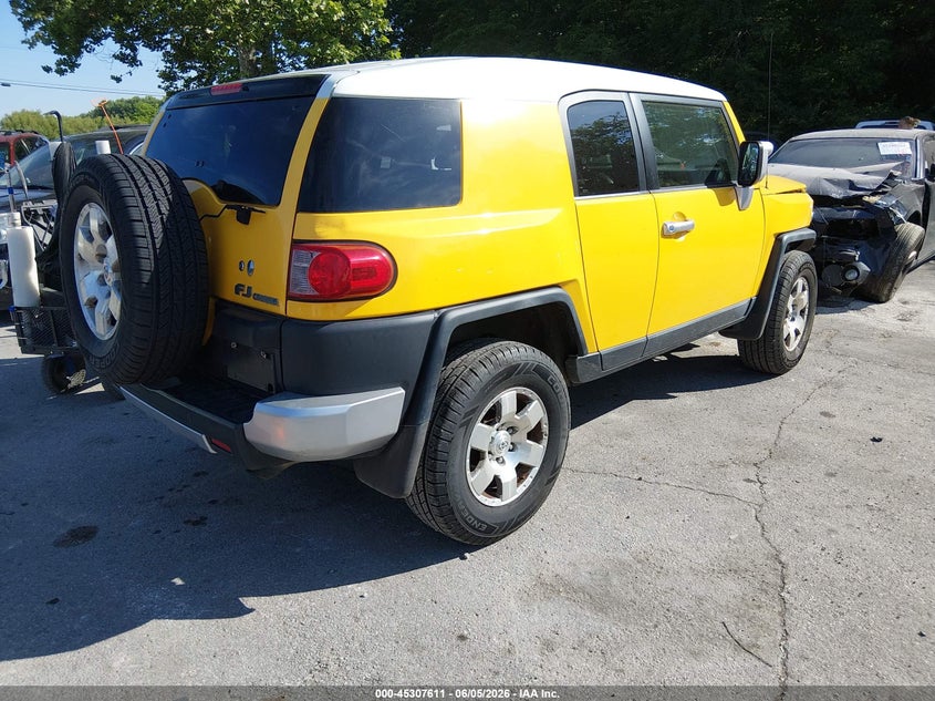 2007 Toyota Fj cruiser VIN JTEBU11F470096002 IAAI salvage auction — FRONT END, Salvage (Kentucky), sold $5,850 on 2026-07-20 (photo 4)