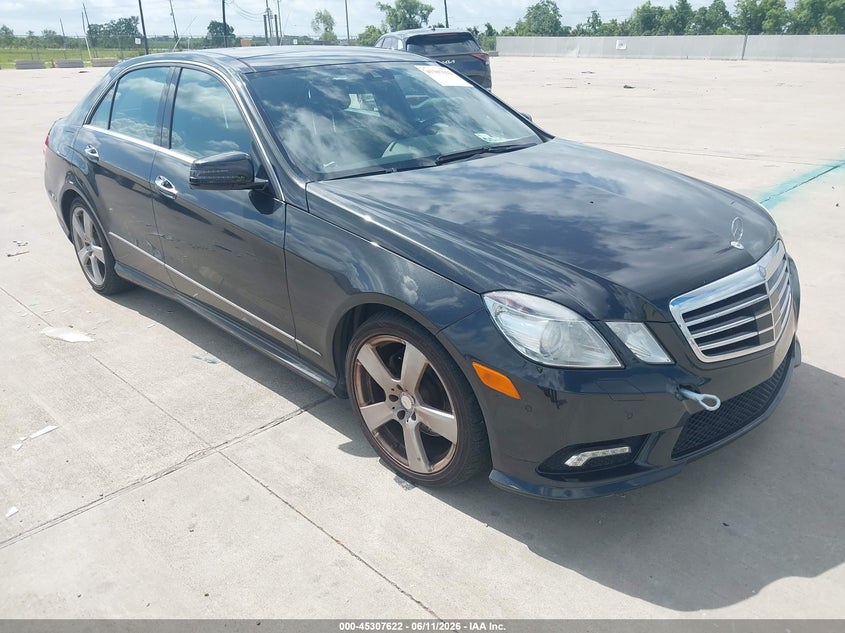 2011 Mercedes-benz E-class VIN WDDHF8HB1BA317696 IAAI salvage auction — WATER/FLOOD, Salvage (Texas), sold $1,900 on 2026-07-17 (photo 1)