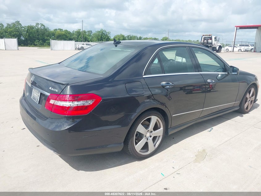 2011 Mercedes-benz E-class VIN WDDHF8HB1BA317696 IAAI salvage auction — WATER/FLOOD, Salvage (Texas), sold $1,900 on 2026-07-17 (photo 4)