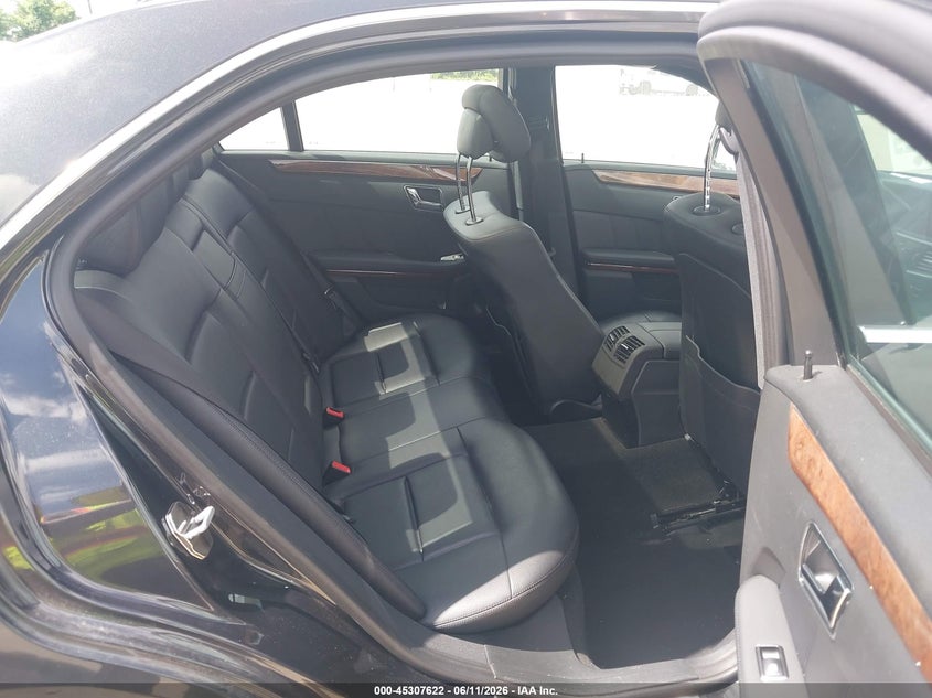 2011 Mercedes-benz E-class VIN WDDHF8HB1BA317696 IAAI salvage auction — WATER/FLOOD, Salvage (Texas), sold $1,900 on 2026-07-17 (photo 8)