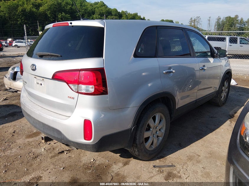 2015 Kia Sorento VIN 5XYKTCA60FG610973 IAAI salvage auction — NORMAL WEAR, Clear-Dealer Only (West Virginia), sold $525 on 2026-07-09 (photo 4)