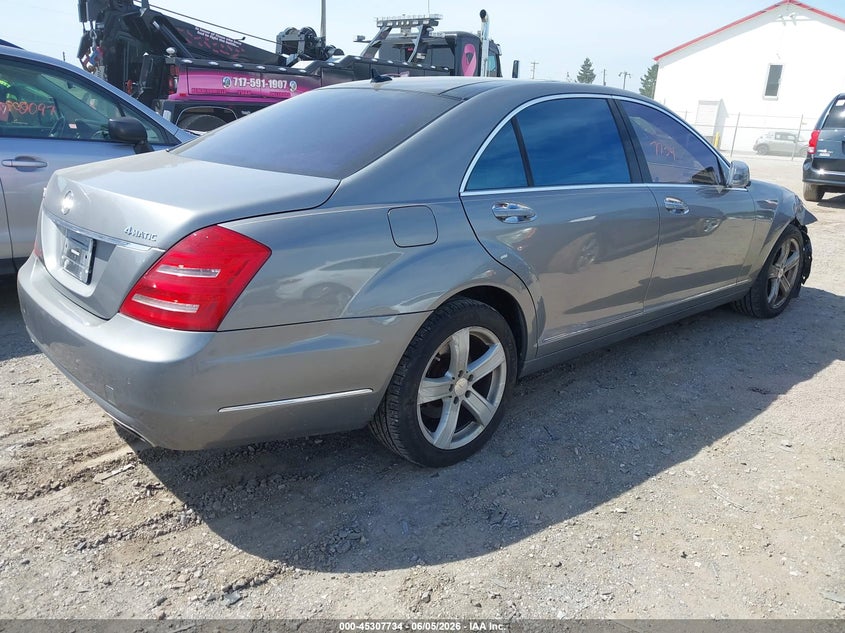 2013 Mercedes-benz S-klasse VIN WDDNG9EB3DA501387 IAAI salvage auction — RIGHT FRONT, Salvage Title, sold $1,550 on 2026-07-22 (photo 4)
