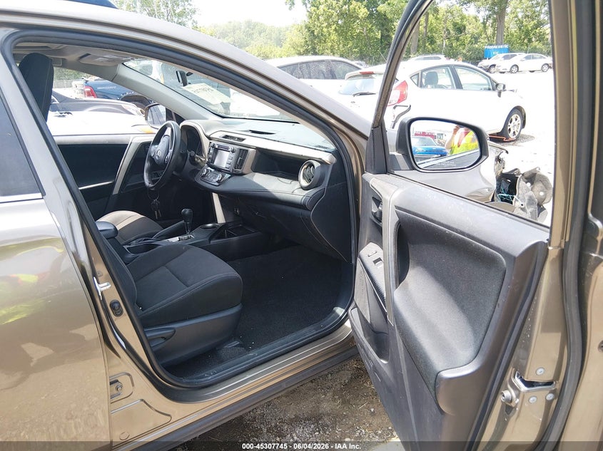 2013 Toyota Rav 4 VIN JTMRFREV9DD047069 IAAI salvage auction — RIGHT FRONT, Salvage Title, sold $4,300 on 2026-07-22 (photo 5)