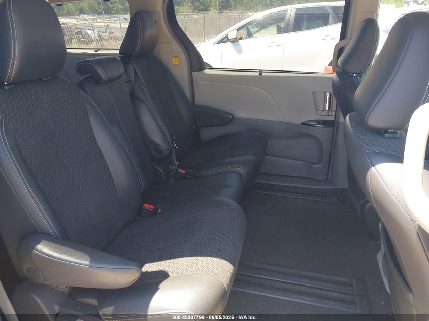 2013 Toyota Sienna VIN 5TDXK3DC9DS384667 IAAI salvage auction — FRONT END, Salvage Title, sold $3,700 on 2026-07-14 (photo 8)