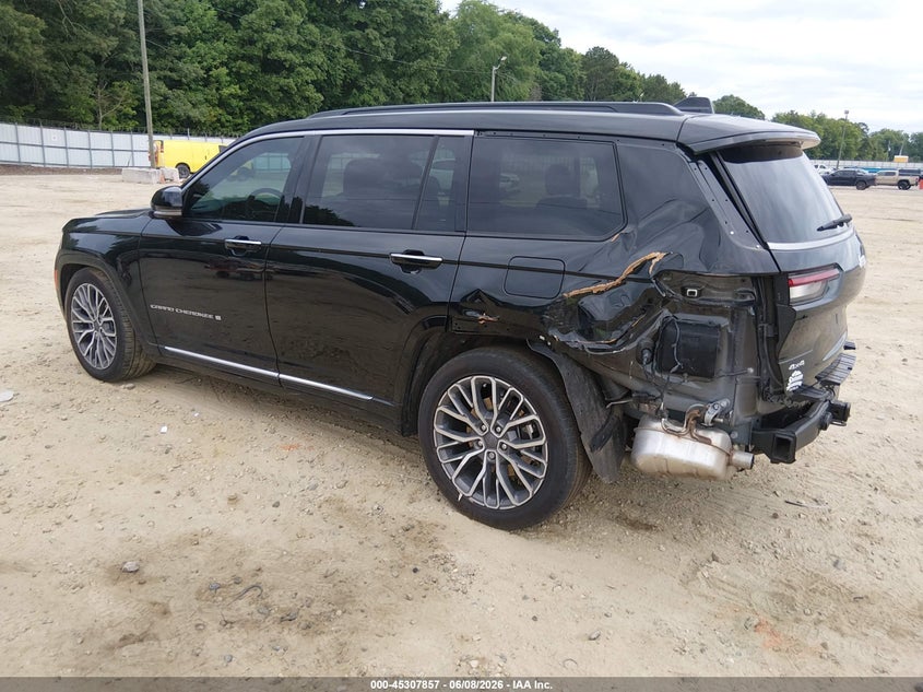 2024 Jeep Grand cherokee VIN 1C4RJKEG7R8620154 IAAI salvage auction — REAR END, Wait Title, sold $24,400 on 2026-10-08 (photo 3)
