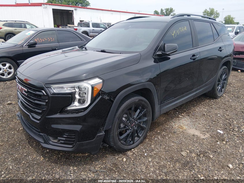 2024 Gmc Terrain VIN 3GKALMEG2RL249798 IAAI salvage auction — RIGHT FRONT, Salvage Title, sold $6,400 on 2026-07-09 (photo 2)