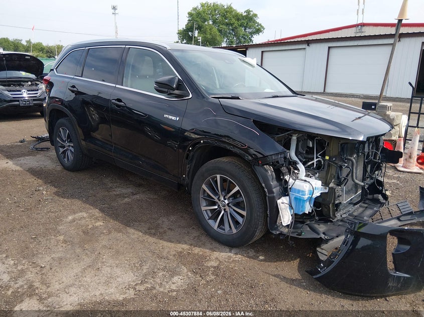 2018 Toyota Highlander VIN 5TDJGRFH1JS037039 IAAI salvage auction — FRONT END, Salvage Title, sold $10,400 on 2026-07-22 (photo 1)