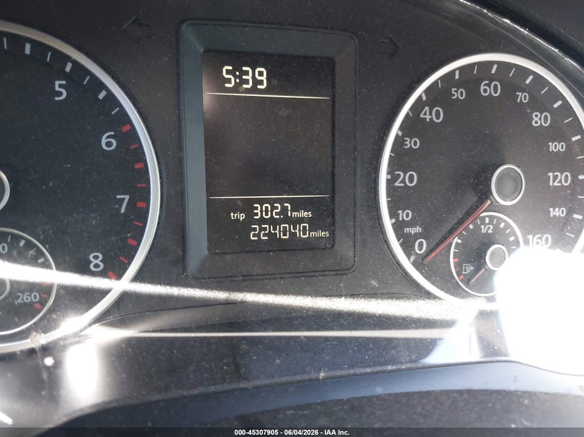 2011 Volkswagen Tiguan VIN WVGAV7AX8BW552383 IAAI salvage auction — NORMAL WEAR, Clear (New York), sold $450 on 2026-07-07 (photo 7)