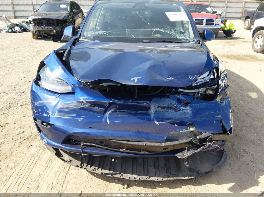 2021 Tesla Model y VIN 5YJYGAEE7MF112097 IAAI salvage auction — FRONT END, Clear (Tennessee), sold $7,600 on 2026-07-30 (photo 6)