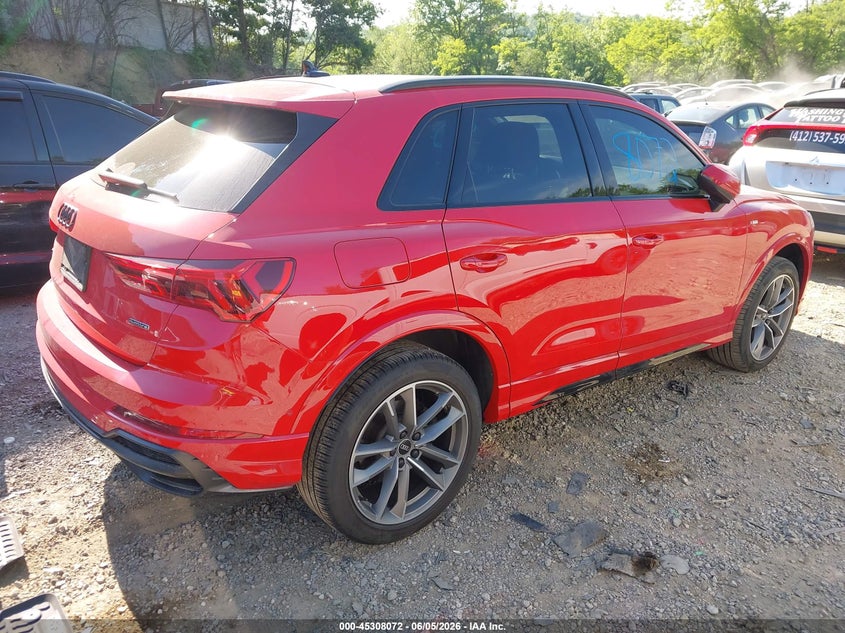 2021 Audi Q3 VIN WA1EECF37M1151647 IAAI salvage auction — FRONT END, Salvage Title, sold $10,600 on 2026-08-07 (photo 4)