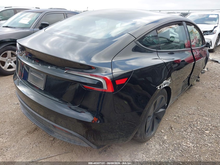 2025 Tesla Model 3 VIN 5YJ3E1EA6SF072928 IAAI salvage auction — RIGHT SIDE, Salvage Title, sold $7,700 on 2026-07-28 (photo 4)