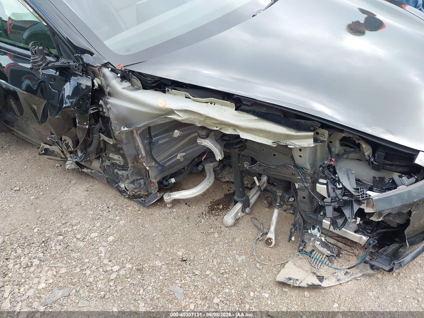 2025 Tesla Model 3 VIN 5YJ3E1EA6SF072928 IAAI salvage auction — RIGHT SIDE, Salvage Title, sold $7,700 on 2026-07-28 (photo 6)