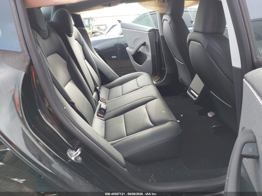 2025 Tesla Model 3 VIN 5YJ3E1EA6SF072928 IAAI salvage auction — RIGHT SIDE, Salvage Title, sold $4,650 on 2026-07-28 (photo 8)
