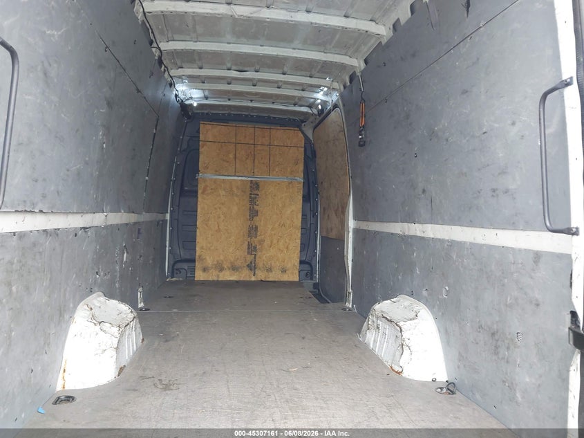 2016 Mercedes-benz Sprinter VIN WD3PE8DD8GP275672 IAAI salvage auction — FRONT END, Salvage Title, sold $1,300 on 2026-07-14 (photo 8)