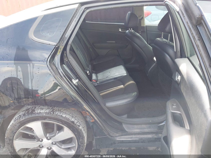 2019 Kia Optima VIN 5XXGT4L34KG332687 IAAI salvage auction — RIGHT SIDE, Repossessed (Missouri), sold $1,100 on 2026-07-14 (photo 8)