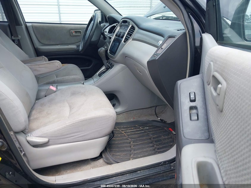 2005 Toyota Highlander VIN JTEDP21A050053977 IAAI salvage auction — NORMAL WEAR, Repossession Paperwork (Georgia), sold $300 on 2026-07-22 (photo 5)