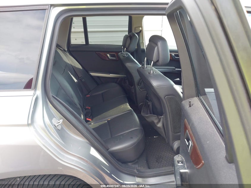 2010 Mercedes-benz Glk-class VIN WDCGG8HB5AF432722 IAAI salvage auction — NORMAL WEAR, Clear (Florida), sold $425 on 2026-07-16 (photo 8)
