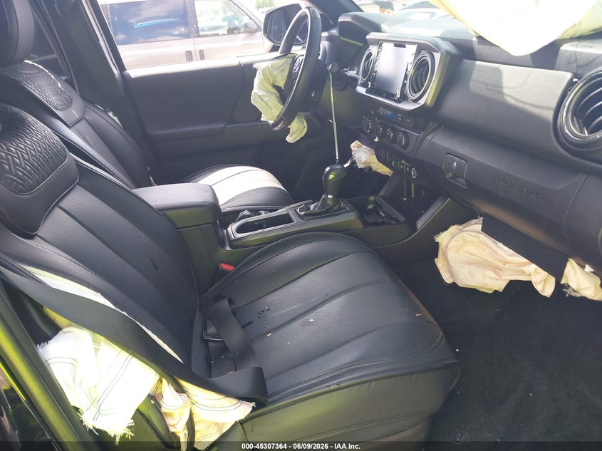 2021 Toyota Tacoma VIN 3TYCZ5AN7MT010784 IAAI salvage auction — FRONT END, Salvage Title, sold $11,150 on 2026-07-18 (photo 5)