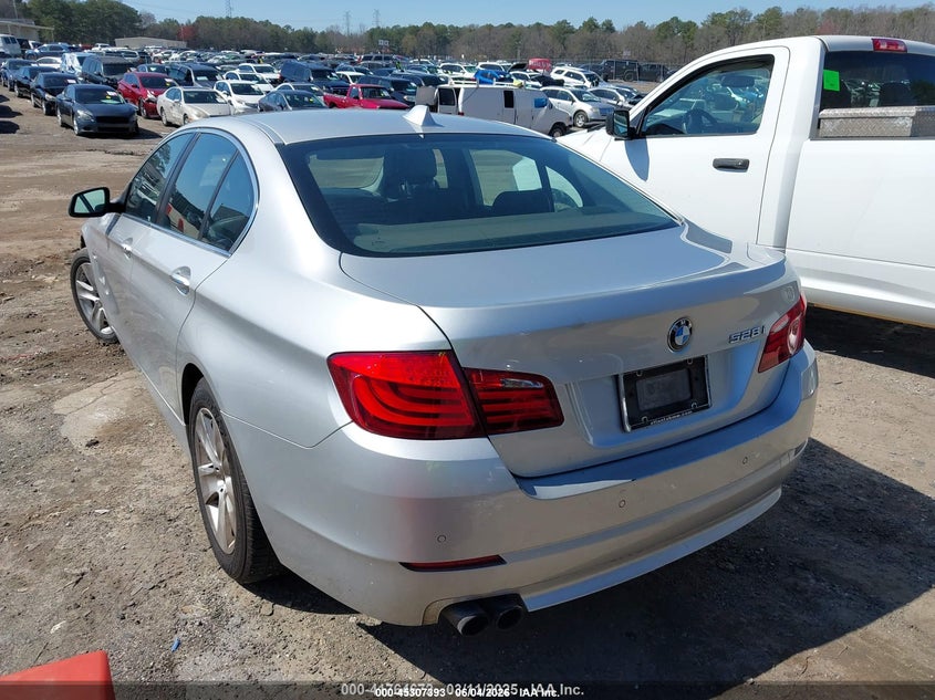 2012 BMW 5er VIN WBAXG5C56CDX01859 IAAI salvage auction — FRONT & REAR, Salvage (Idaho), sold $425 on 2026-07-15 (photo 3)