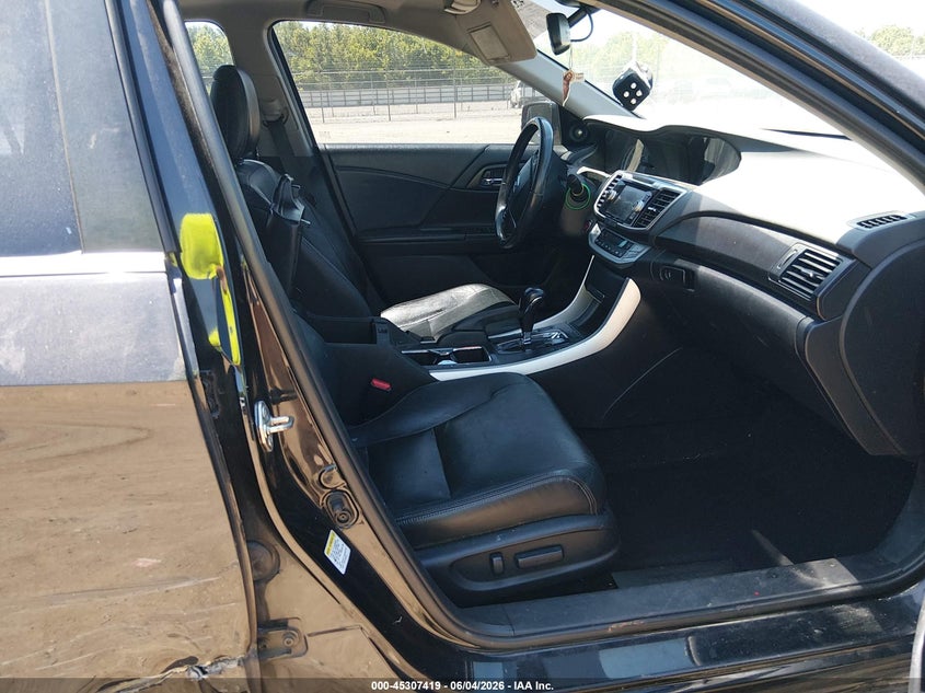 2015 Honda Accord VIN 1HGCR2F85FA088673 IAAI salvage auction — RIGHT SIDE, Salvage Title, sold $1,850 on 2026-07-18 (photo 5)