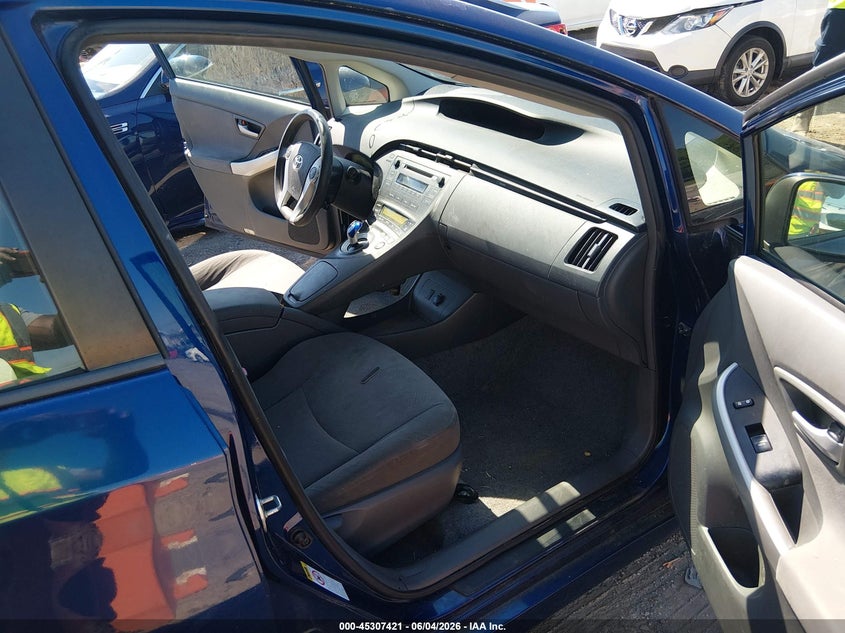 2011 Toyota Prius VIN JTDKN3DU3B1392784 IAAI salvage auction — NORMAL WEAR, Clear (Tennessee), sold $525 on 2026-07-16 (photo 5)