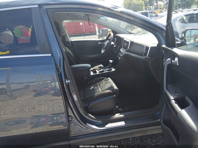 2020 Kia Sportage VIN KNDPMCAC3L7731837 IAAI salvage auction — ROOF, Salvage Title, sold $3,900 on 2026-07-29 (photo 5)
