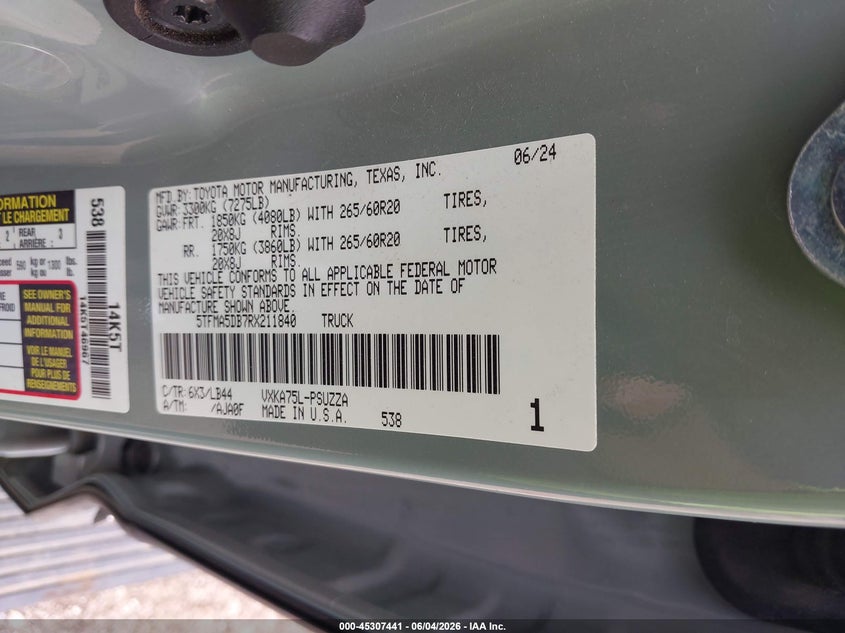 2024 Toyota Tundra VIN 5TFMA5DB7RX211840 IAAI salvage auction — RIGHT FRONT, Salvage Title, sold $31,450 on 2026-07-20 (photo 9)